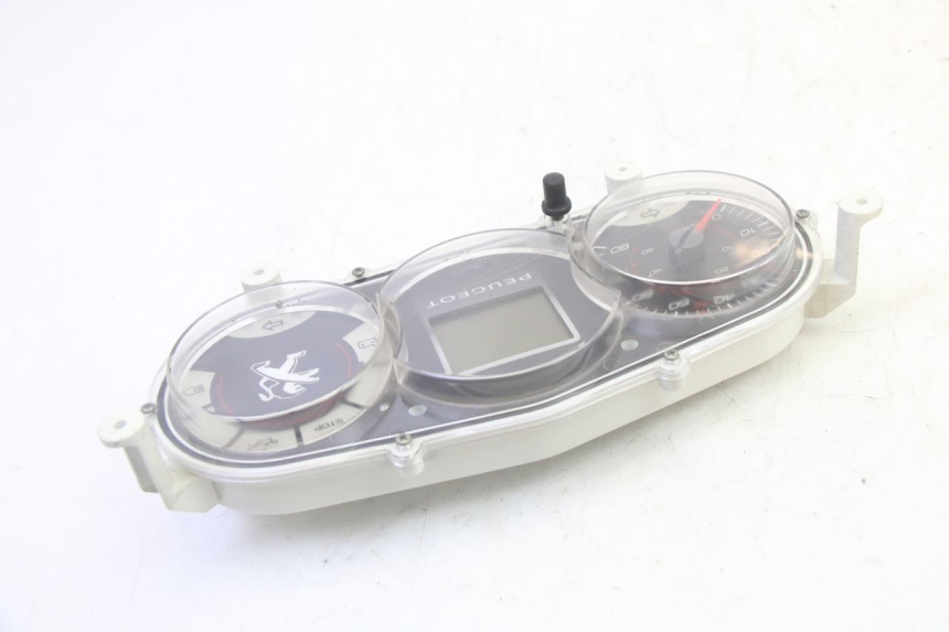 photo de TACHOMETER PEUGEOT CITYSTAR 50 (2013 - 2017) - Details der Befestigungspunkte