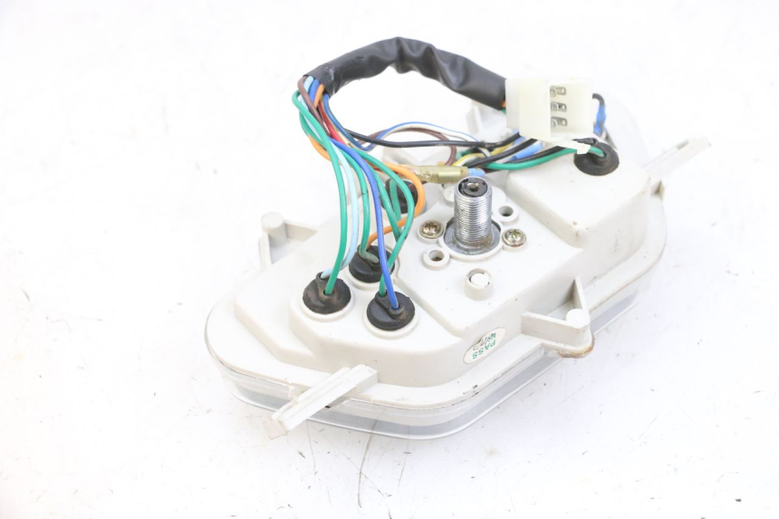 photo de TACHOMETER LONGJIA DIGITA 4T 50 (2019 - 2022) - Details der Befestigungspunkte