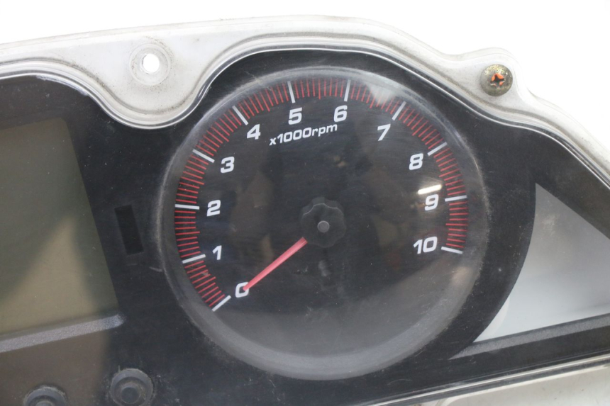 photo de TACHOMETER KYMCO DINK STREET 125 (2009 - 2014) - Technische Nahaufnahme