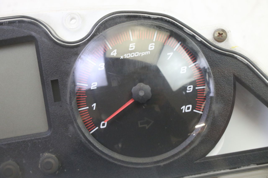 photo de TACHOMETER KYMCO DINK STREET 125 (2009 - 2014) - Technische Nahaufnahme