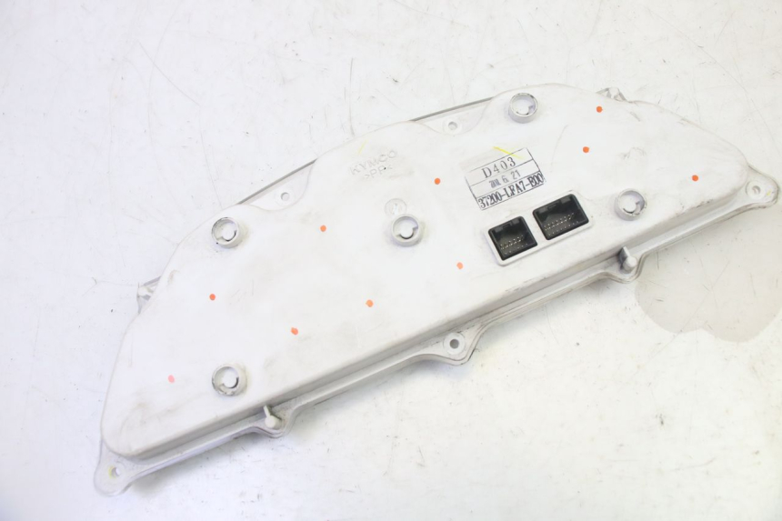 photo de TACHOMETER KYMCO DINK STREET 125 (2009 - 2014) - Oberflächenzustand und Material