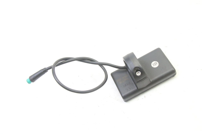 photo de TACHOMETER  URBANGLIDE E-CROSS PRO 1 - Gesamtansicht des Produkts