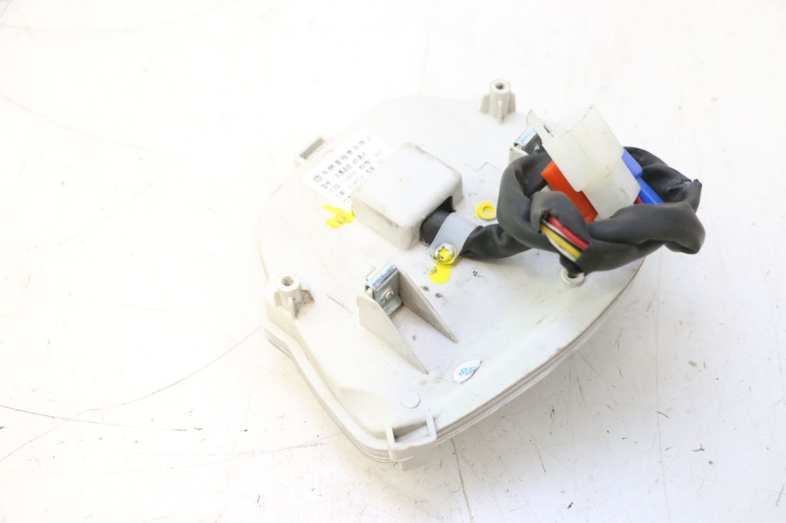 photo de TACHOMETER  WAYSCRAL E-START 1 (2018 - 2022) - Oberflächenzustand und Material