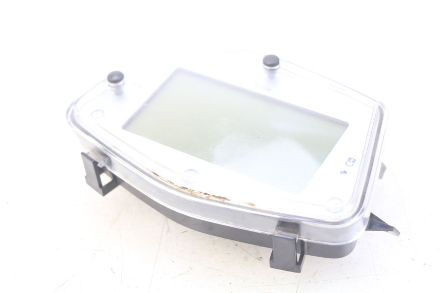 photo de TACHOMETER  PEUGEOT E-VIVACITY 1 (2012 - 2018) - Details der Befestigungspunkte