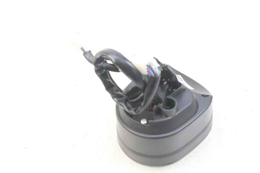 photo de TACHOMETER EFUN E2GO 1 (2017 - 2021) - Details der Befestigungspunkte