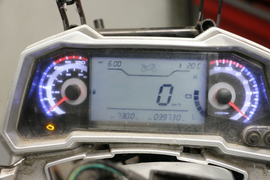 photo de TACHOMETER  LONGJIA EASY MAX 125 (2020 - 2024) - Zoom auf Gebrauchszustand