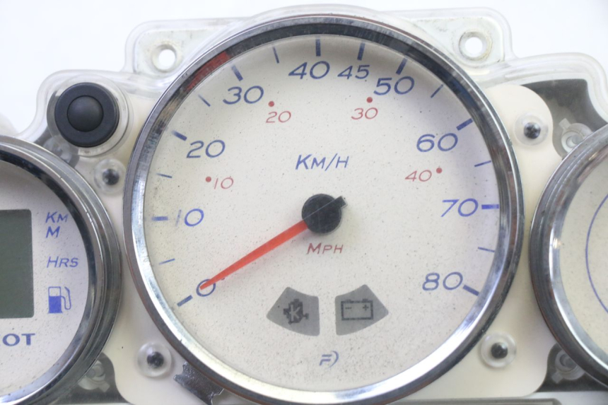 photo de TACHOMETER PEUGEOT ELYSTAR 50 (2002 - 2014) - Zoom auf Gebrauchszustand