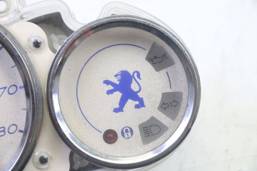 photo de TACHOMETER PEUGEOT ELYSTAR 50 (2002 - 2014) - Technische Nahaufnahme