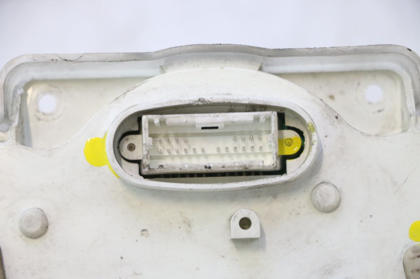 photo de TACHOMETER PEUGEOT ELYSTAR 50 (2002 - 2014) - Details der Befestigungspunkte