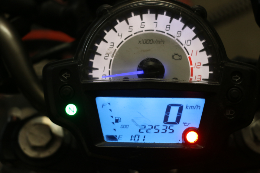 photo de TACHOMETER  KAWASAKI ER-6 ER6 N 650 (2012 - 2016) - Zoom auf Gebrauchszustand