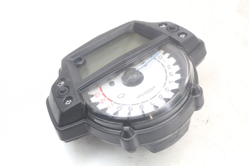 photo de TACHOMETER  KAWASAKI ER-6 ER6 N 650 (2012 - 2016) - Oberflächenzustand und Material