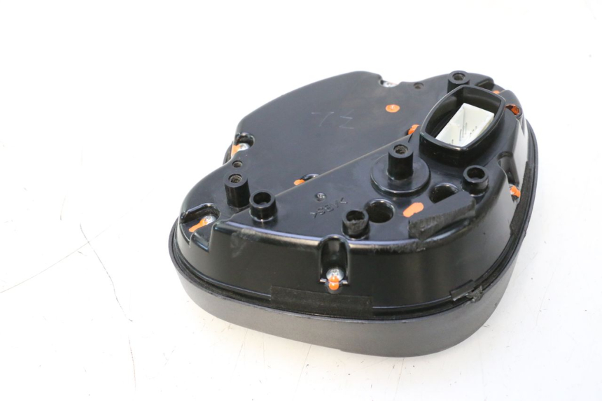 photo de TACHOMETER  KAWASAKI ER-6 ER6 N 650 (2005 - 2009) - Details der Befestigungspunkte