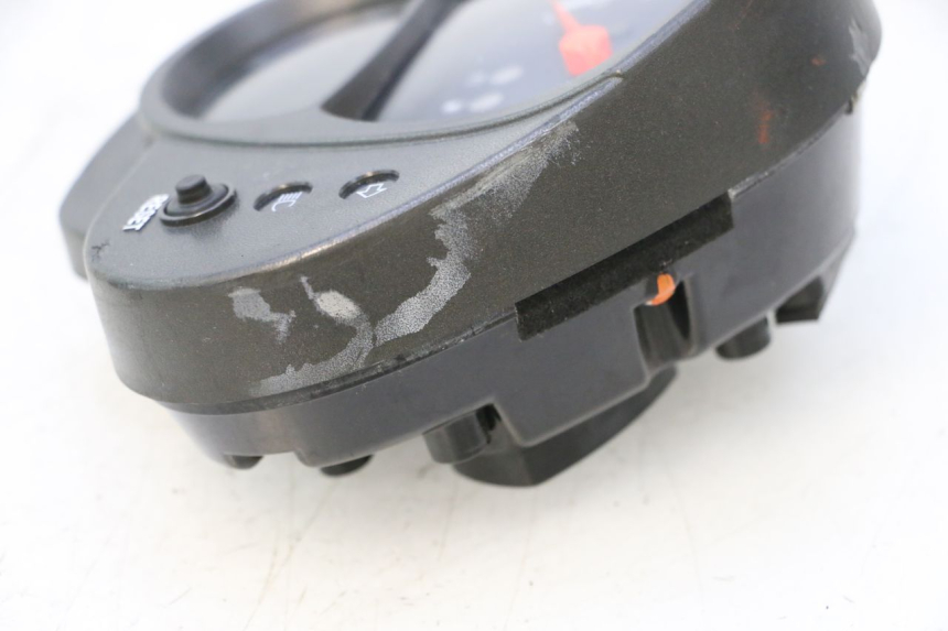 photo de TACHOMETER  KAWASAKI ER-6 ER6 N 650 (2005 - 2009) - Hochauflösende Nahaufnahme