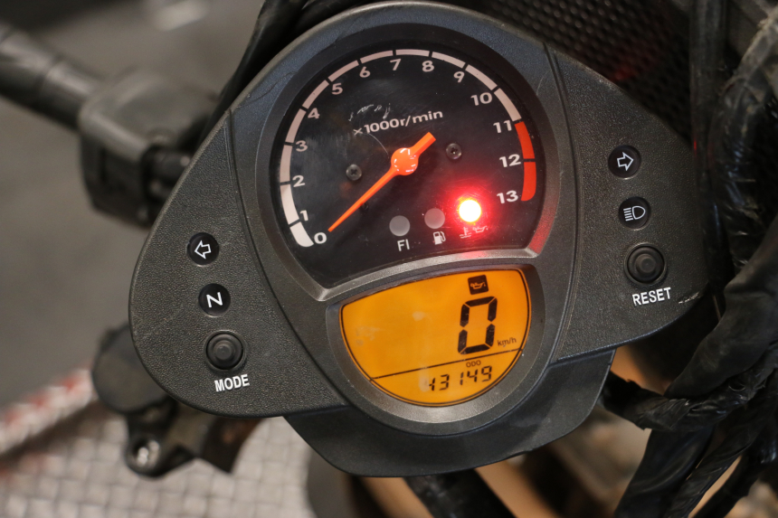photo de TACHOMETER  KAWASAKI ER-6 ER6 N 650 (2005 - 2009) - Zoom auf Gebrauchszustand