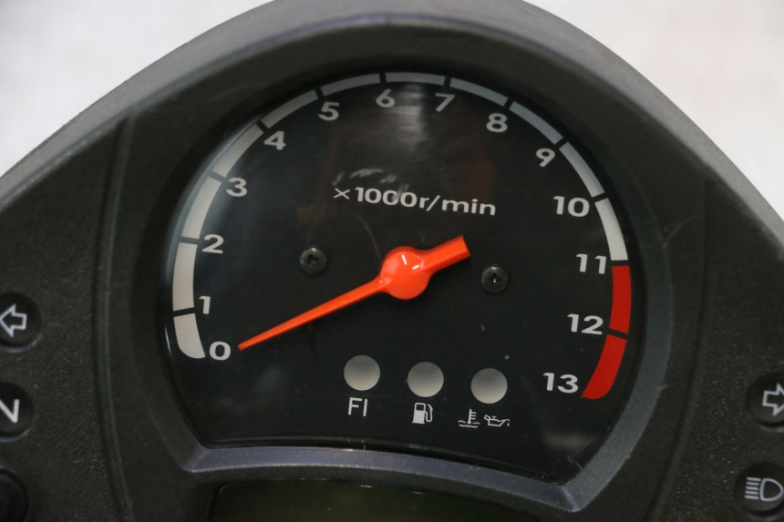 photo de TACHOMETER  KAWASAKI ER-6 ER6 N 650 (2005 - 2009) - Oberflächenzustand und Material