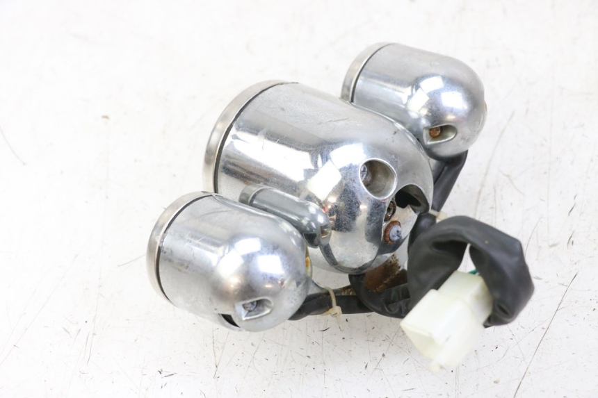 photo de TACHOMETER  EUROCKA RETRO 50 (2007 - 2014) - Details der Befestigungspunkte