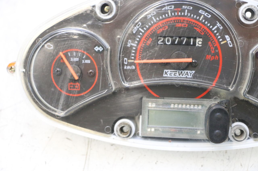 photo de TACHOMETER KEEWAY F-ACT FACT EVO 50 (2020 - 2026) - Hochauflösende Nahaufnahme