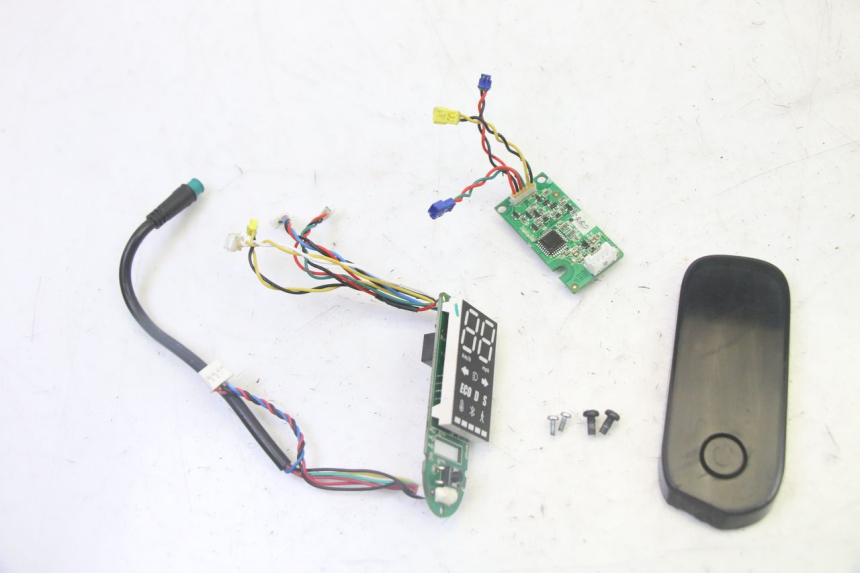 photo de TACHO SEGWAY NINEBOT F65I 1 - Hauptansicht