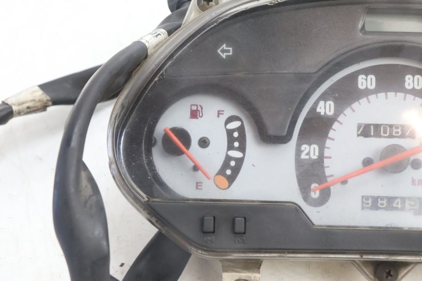photo de TACHOMETER HONDA FES PANTHEON 2T 125 (1998 - 2002) - Detailansicht des Bauteils