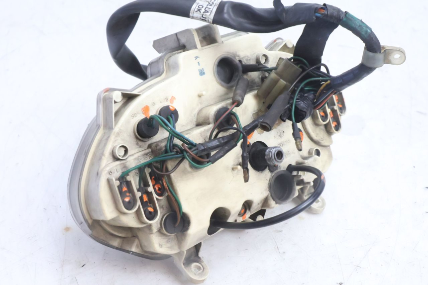 photo de TACHOMETER HONDA FES PANTHEON 2T 125 (1998 - 2002) - Details der Befestigungspunkte