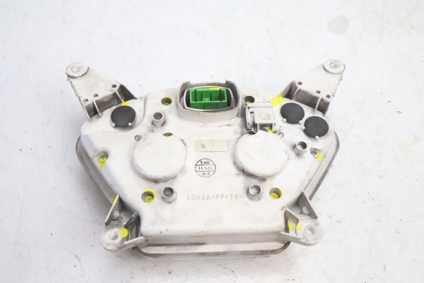 photo de TACHOMETER HONDA FES PANTHEON 125 (2003 - 2007) - Zoom auf Komponenten
