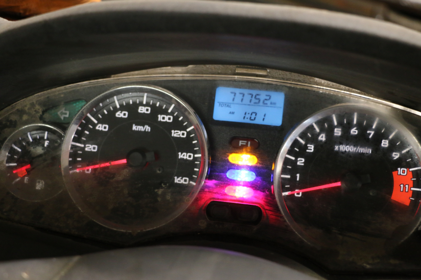 photo de TACHOMETER HONDA FES S-WING SWING ABS 125 (2007 - 2015) - Zoom auf Gebrauchszustand