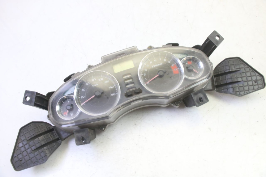 photo de TACHOMETER HONDA FES S-WING SWING ABS 125 (2007 - 2015) - Hauptansicht