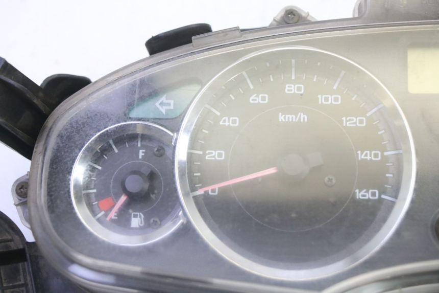 photo de TACHOMETER HONDA FES S-WING SWING ABS 125 (2007 - 2015) - Detailansicht des Bauteils