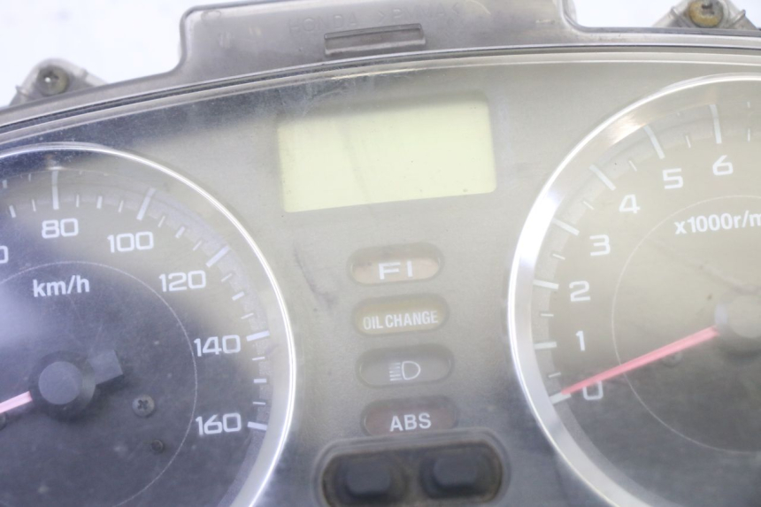photo de TACHOMETER HONDA FES S-WING SWING ABS 125 (2007 - 2015) - Zoom auf Gebrauchszustand