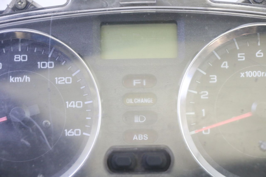 photo de TACHOMETER HONDA FES S-WING SWING ABS 125 (2007 - 2015) - Alternative Perspektive