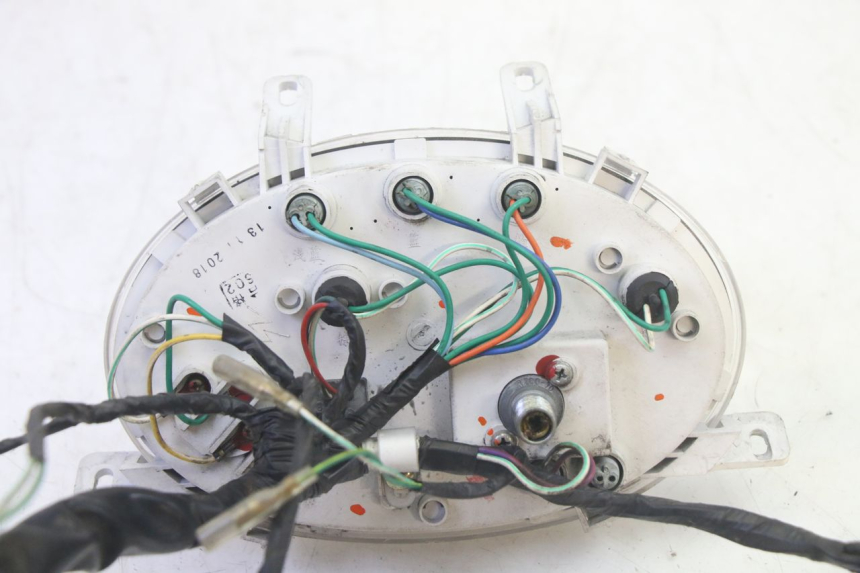 photo de TACHOMETER SYM FIDDLE 3 III 125 (2014 - 2020) - Oberflächenzustand und Material