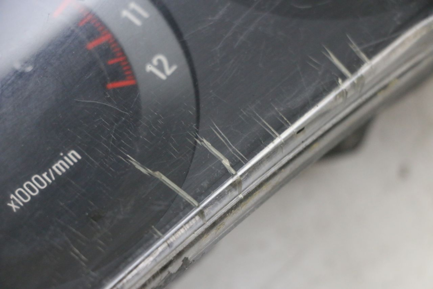 photo de TACHOMETER  YAMAHA FJ 36Y 1100 (1984 - 1985) - Zoom auf Komponenten