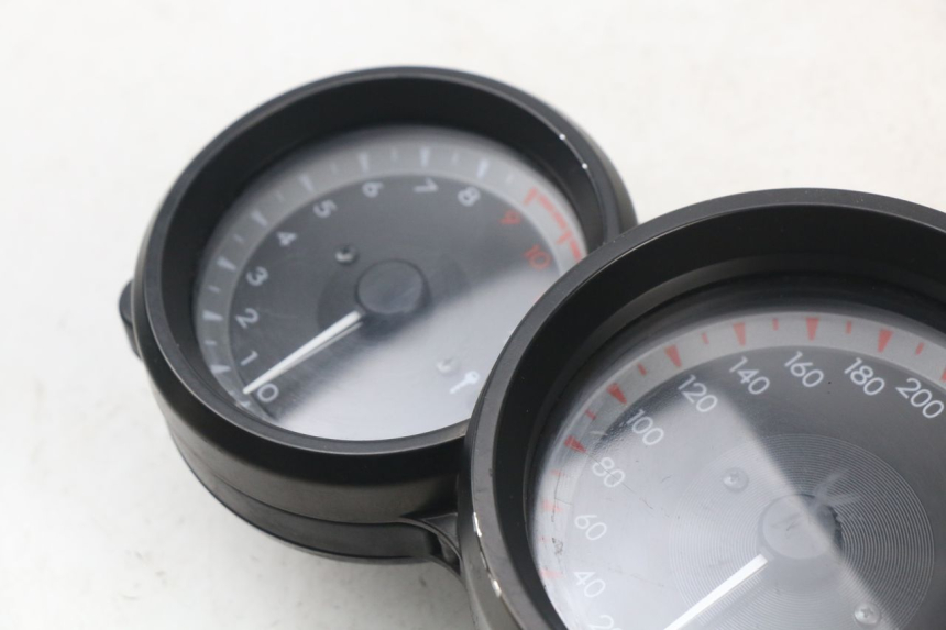 photo de TACHOMETER YAMAHA FJR ABS 1300 (2006 - 2012) - Detailansicht des Bauteils