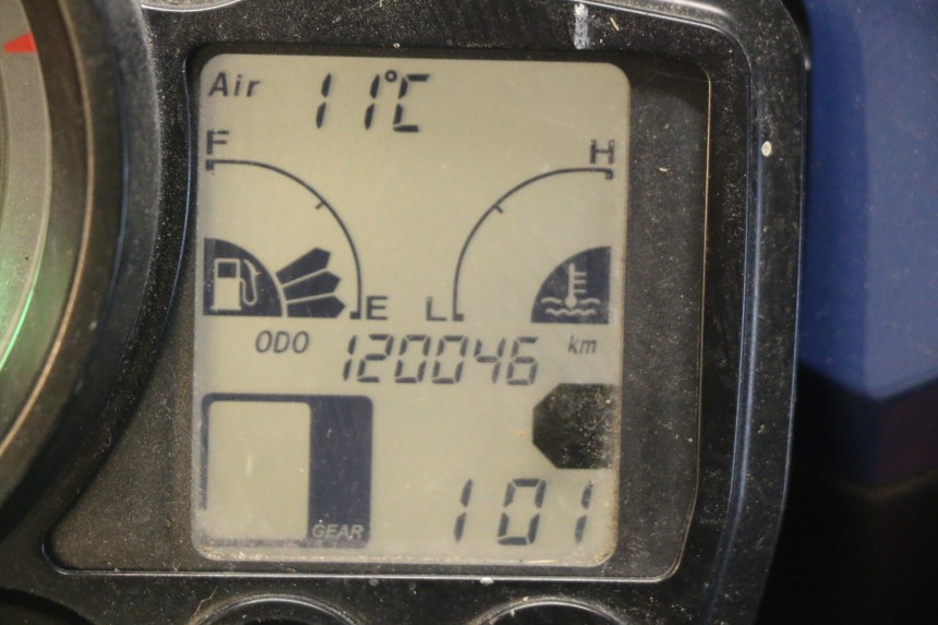 photo de TACHOMETER YAMAHA FJR ABS 1300 (2006 - 2012) - Zoom auf Komponenten