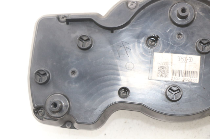 photo de TACHOMETER YAMAHA FJR ABS 1300 (2006 - 2012) - Technische Nahaufnahme