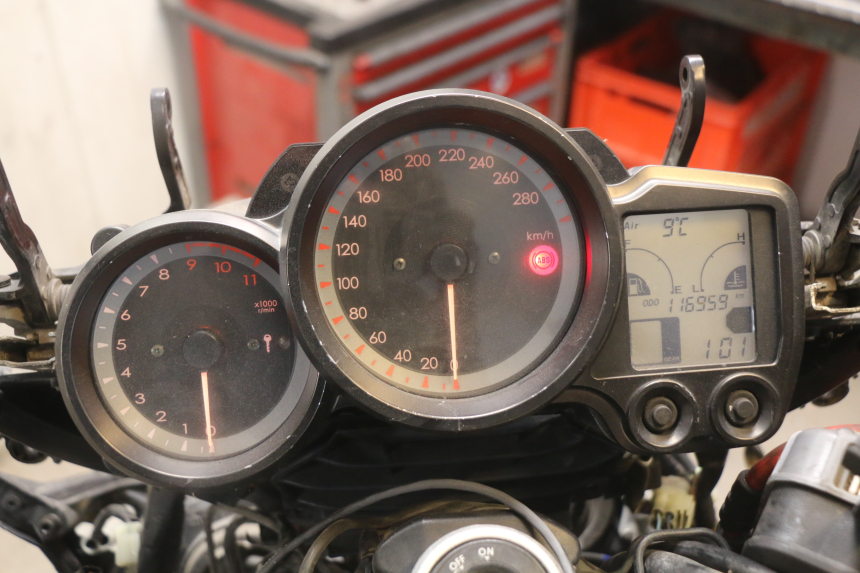 photo de TACHOMETER YAMAHA FJR ABS 1300 (2006 - 2012) - Weitere Ansicht des Artikels