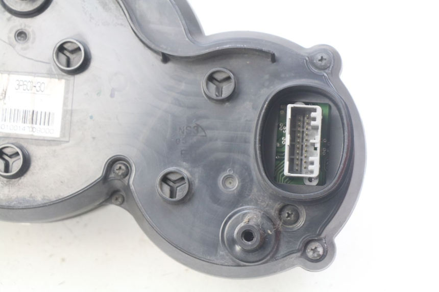 photo de TACHOMETER YAMAHA FJR ABS 1300 (2006 - 2012) - Alternative Perspektive
