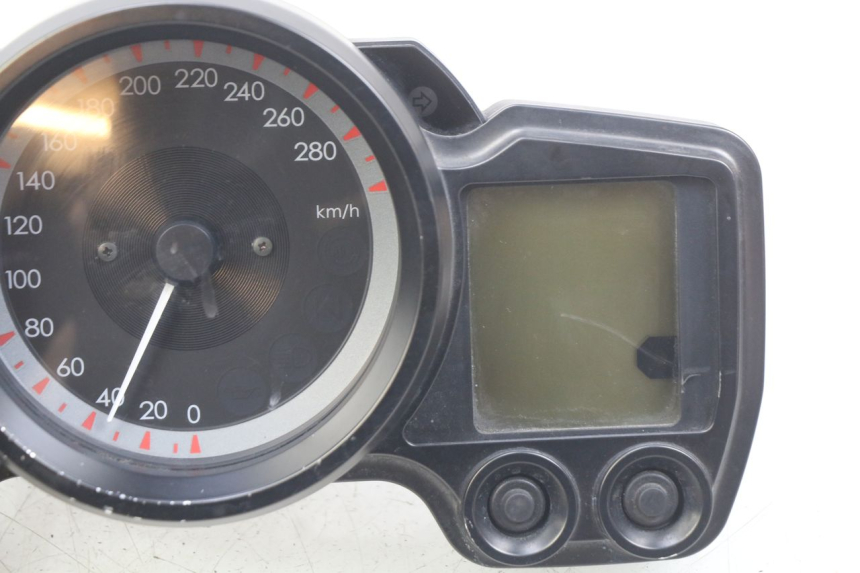 photo de TACHOMETER YAMAHA FJR ABS 1300 (2006 - 2012) - Charakteristische Merkmale