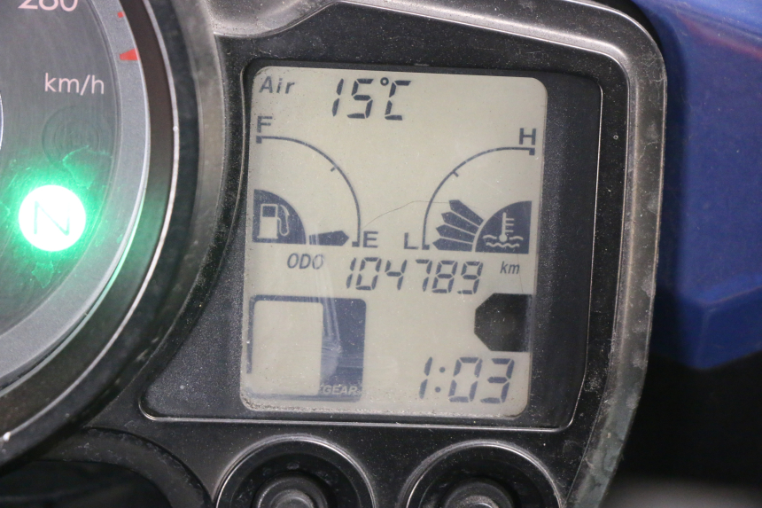 photo de TACHOMETER YAMAHA FJR ABS 1300 (2006 - 2012) - Zoom auf Komponenten