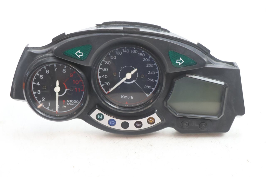 photo de TACHOMETER  YAMAHA FJR 1300 (2001 - 2005) - Hauptansicht