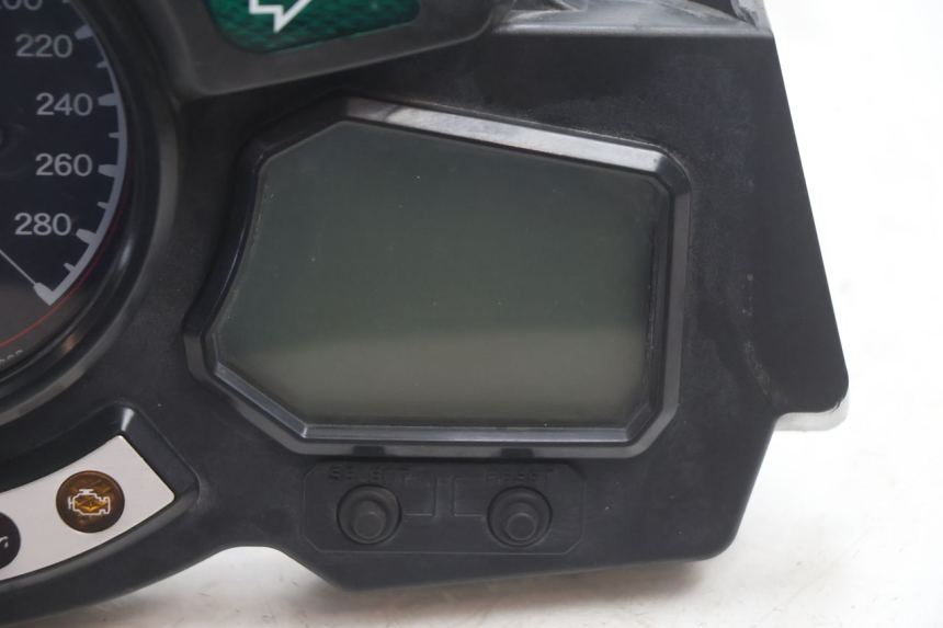 photo de TACHOMETER  YAMAHA FJR 1300 (2001 - 2005) - Technische Nahaufnahme
