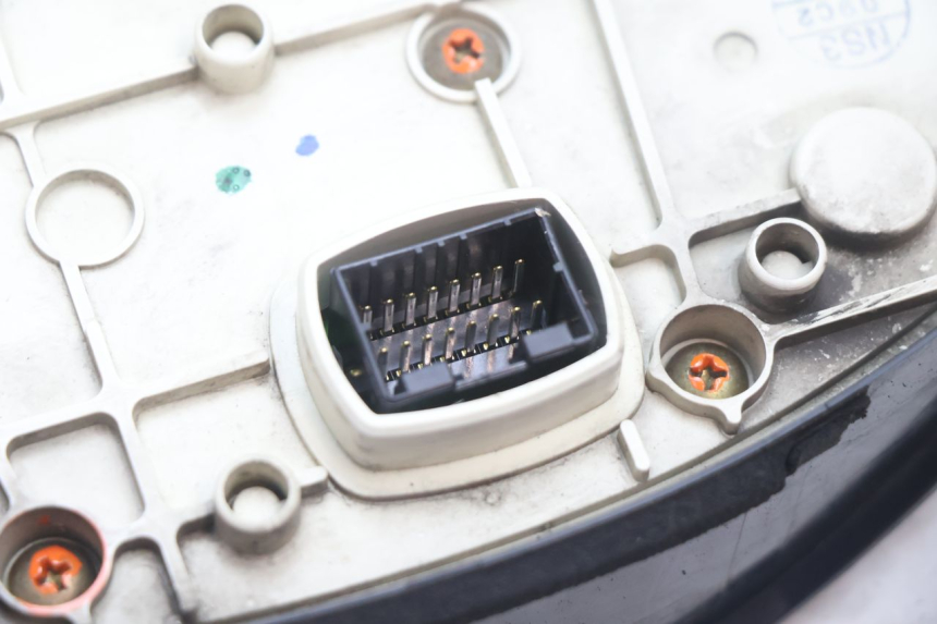 photo de TACHOMETER  YAMAHA FJR 1300 (2001 - 2005) - Kennzeichnungen und Originalreferenzen