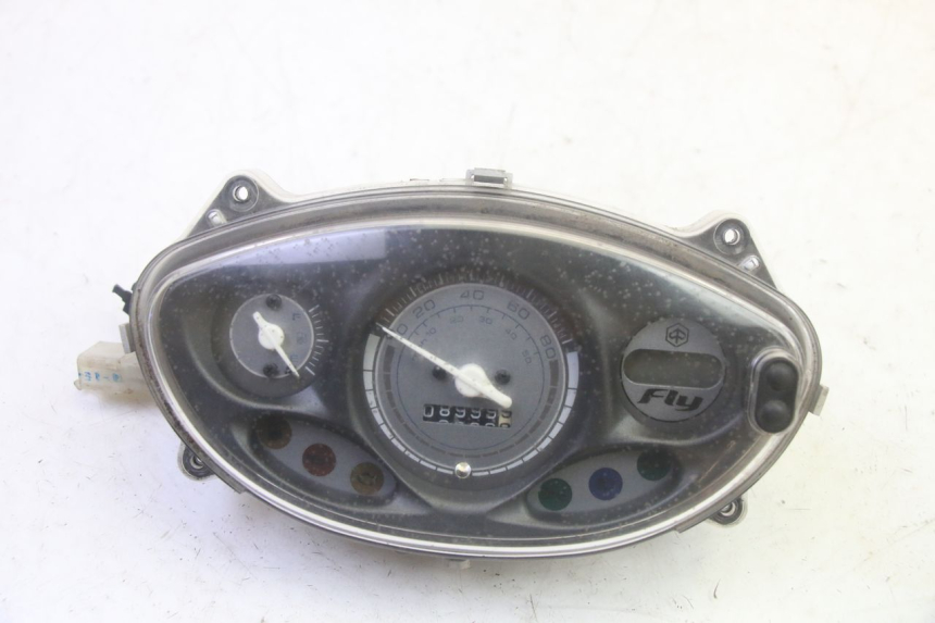 photo de TACHOMETER PIAGGIO FLY 4T 50 (2013 - 2017) - Hauptansicht