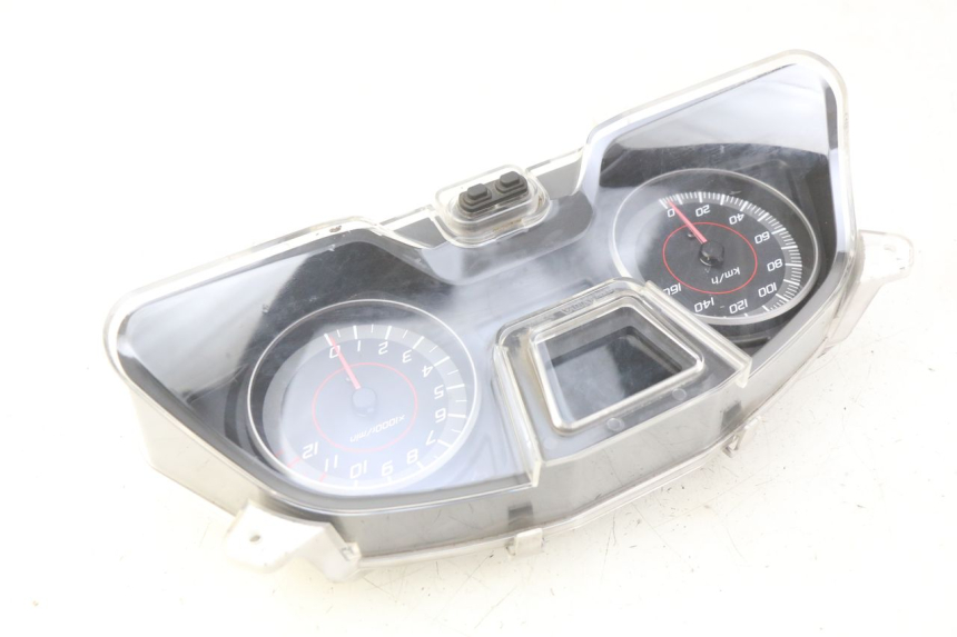 photo de TACHOMETER HONDA FORZA 125 (2015 - 2016) - Technische Nahaufnahme
