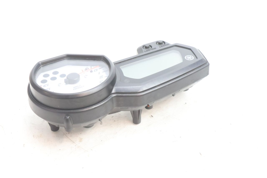 photo de TACHOMETER  YAMAHA FZ8 800 (2010 - 2016) - Technische Nahaufnahme