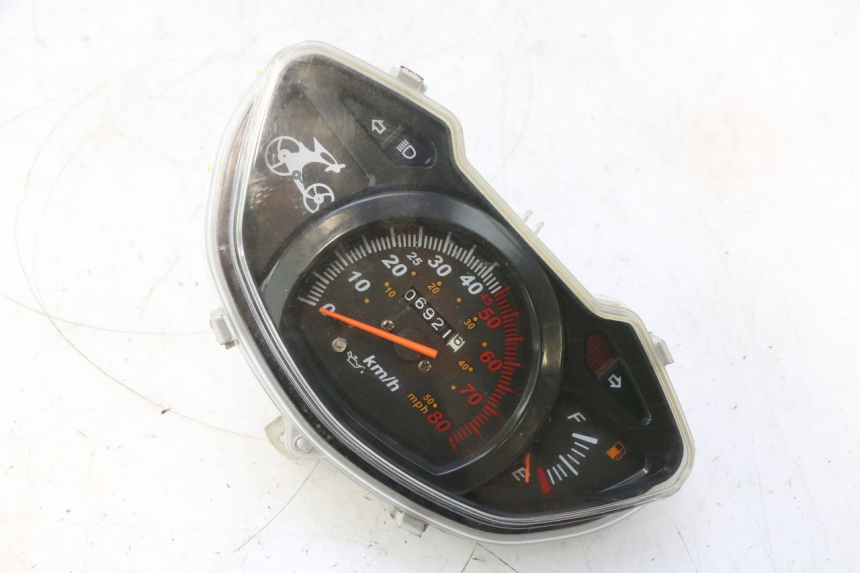photo de TACHOMETER  VASTRO GP 2T 50 (2013 - 2017) - Hauptansicht