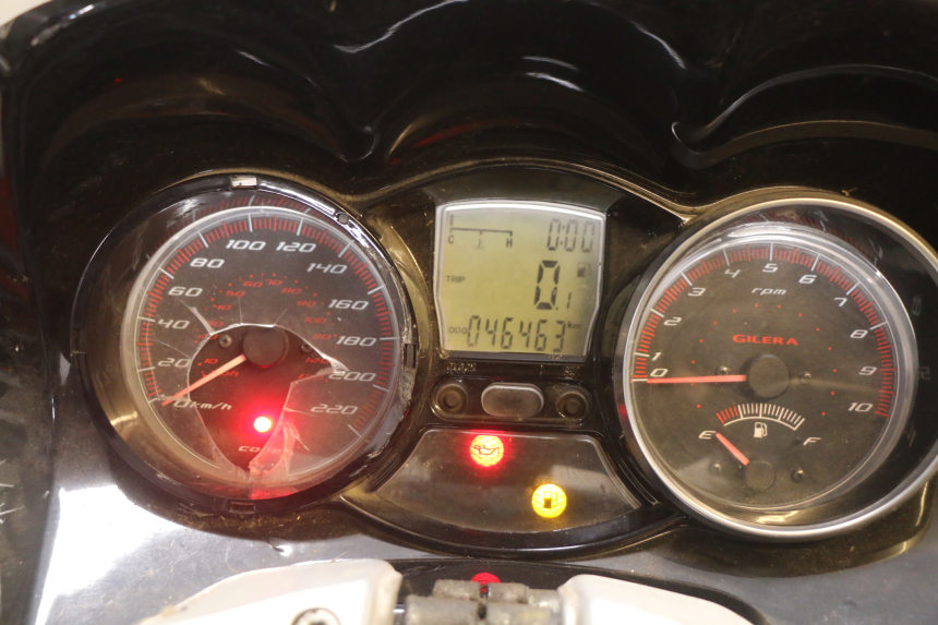 photo de TACHOMETER GILERA GP 800 (2007 - 2013) - Hochauflösende Nahaufnahme