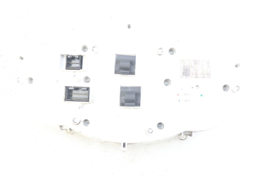 photo de TACHOMETER GILERA GP 800 (2007 - 2013) - Details der Befestigungspunkte