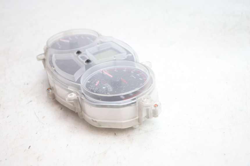 photo de TACHOMETER GILERA GP 800 (2007 - 2013) - Zoom auf Komponenten