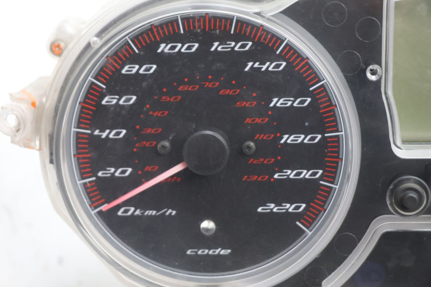photo de TACHOMETER GILERA GP 800 (2007 - 2013) - Zoom auf Gebrauchszustand
